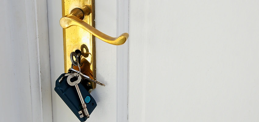 Broken Door Key Extraction in California City, CA